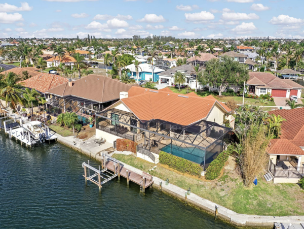 Marco Island Waterfront Luxury Villa